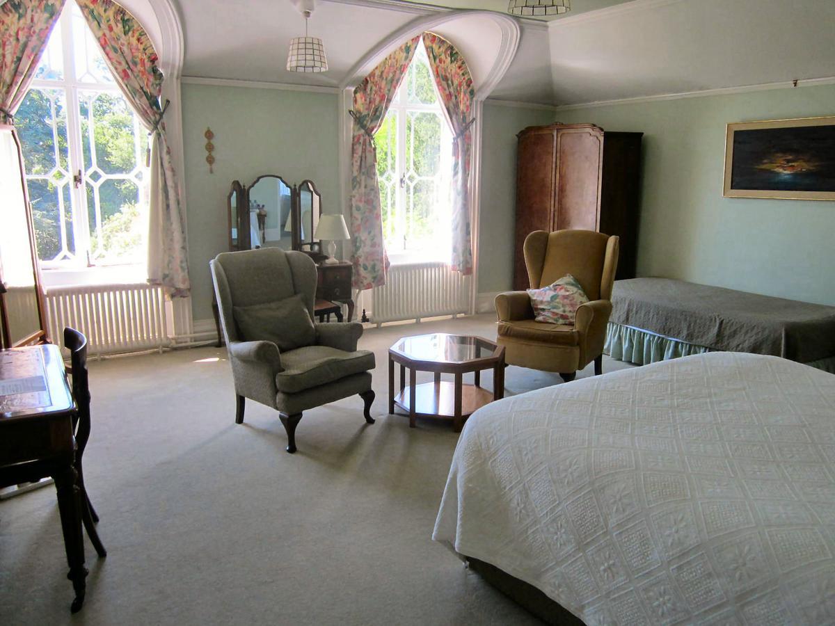 Hollybank House Bed & Breakfast Емсуърт Екстериор снимка