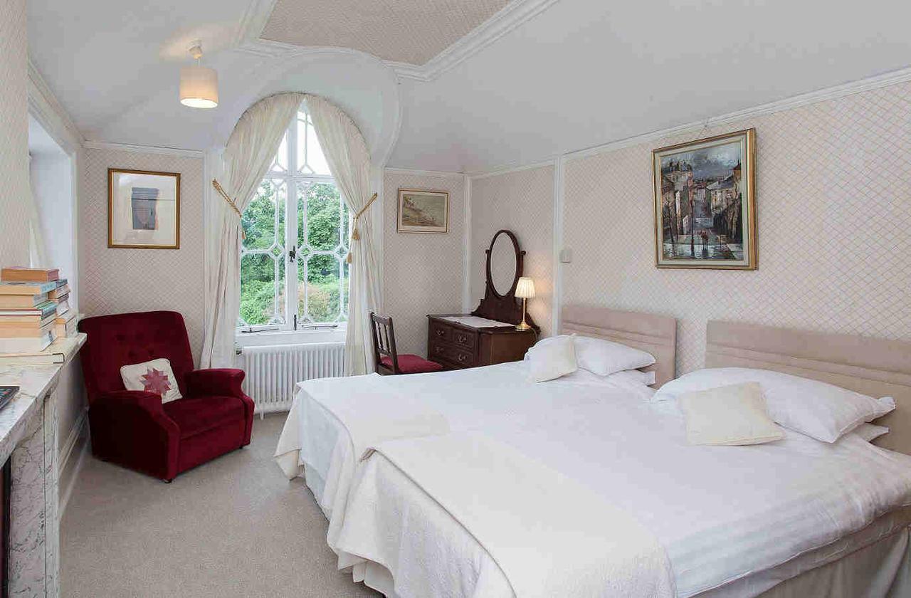 Hollybank House Bed & Breakfast Емсуърт Екстериор снимка